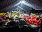Warga-Cianjur-ogah-tidur-di-dalam-rumah-karena-takut-dengan-gempa-susulan.jpg
