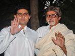 aktor-bollywood-amitabh-bachhan-kanan-dan-putranya-abhishek-bachchan.jpg