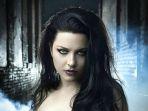 amy-lee-vokalis-evanescence.jpg