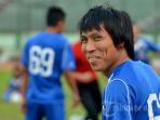 asri-akbar-ketika-bermain-untuk-persib-bandung.jpg