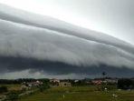awan-tsunami-awan-arcus.jpg