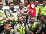 bawa-narkoba-seorang-pria-kabur-dan-tinggalkan-istri-ketika-dirazia-polisi.jpg