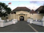 benteng-vredeburg-yogyakarta.jpg