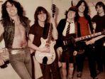 berikut-chord-kunci-gitar-termudah-dan-link-download-lagu-back-in-black-oleh-acdc.jpg