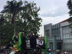 buruh-demo-tuntut-umk-2021-naik.jpg