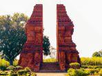 candi-wringin-lawang.jpg