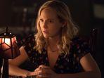 candice-king-dalam-the-vampire-diaries-2009.jpg