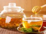 cobalah-rutin-minum-air-madu-hangat-setiap-pagi-hari.jpg