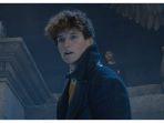 eddie-redmayne-dalam-fantastic-beasts-the-crimes-of-grindelwald-2018.jpg