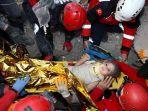 gadis-korban-bencana-gempa-turki-343.jpg
