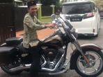 gagahnya-penampilan-ustadz-abdul-somad-naiki-harley-davidson.jpg