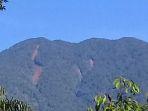 gunung-salak-terbelah.jpg