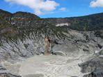 gunung-tangkuban-parahu-gunung-ini-memiliki-ketinggian-2084-meter-di-atas-permukaan-laut.jpg
