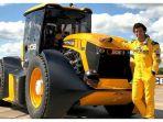 guy-martin-pecahkan-rekor-kecepatan-traktor.jpg