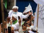 habib-rizieq-syihab-saat-tiba-di-indonesia-november-2020.jpg