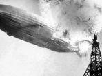 hindenburg-milik-jerman-terbakar-di-amerika-serikat-pada-6-mei-1937.jpg