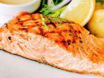 ikan-salmon-makanan-yang-bantu-atasi-insomnia.jpg