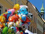 ilustrasi-pedagang-balon-999.jpg