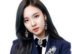 im-nayeon-twice.jpg