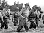 jenderal-douglas-macarthur-234.jpg