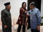 jusuf-kalla-dan-sri-mulyani-melakukan-salam-corona-saat-menemui-wakil-presiden-maruf-amin.jpg