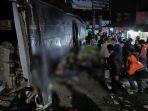 kecelakaan-maut-Bus-SMK-Lingga-Kencana-Depok-di-Ciater-Subang-berkumpul-di-SMK-Lingga-Depok.jpg