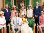 keluarga-kerajaan-inggris-saat-pembaptisan-archie.jpg