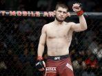 khabib-nurmagomedov-saat-berlaga-di-arena-ufc-beberapa-waktu-lalu-2.jpg