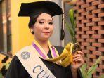lala-cum-laude-dari-uny.jpg