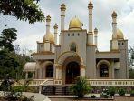 masjid-megah-di-tengah-hutan-kopi-gowa.jpg