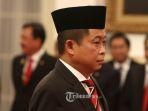 menteri-esdm-ignasius-jonan-saat-pelantikan-di-istana-negara.jpg