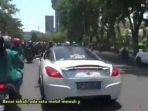mobil-mewah-saat-demo.jpg