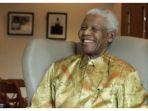 nelson-mandela-pada-2009.jpg