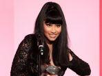 nicki-minaj-menerima-penghargaan-gamechanger.jpg