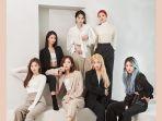 ohmygirl-2021-seasons-greetings-magazine-vol2021-group-photo.jpg