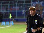 pelatih-persib-bandung-robert-rene-alberts.jpg