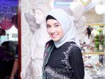 pemain-film-dhini-aminarti-saat-menghadiri-acara-launching-the-empire-medical-tourism.jpg