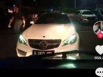 pengemudi-mercy-membuntuti-sopir-ambulans-sampai-ke-RSUD.jpg