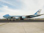 pesawat-air-force-one-2.jpg