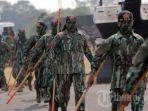 prajurit-tentara-nasional-indonesia-tni-tengah-melakukan-gladi-resik-hut-tni-ke-74.jpg