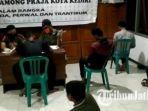 remaja-satpol-pp-kota-kediri-digerebek-pandemi.jpg