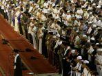 salat-berjamaah-di-istiqlal.jpg
