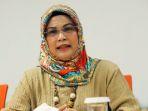 siti-nur-azizah-maruf-2.jpg