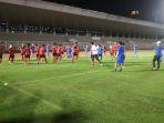 suasana-latihan-perdana-timnas-indonesia-di-bawah-asuhan-pelatih-shin-tae-yong.jpg