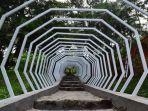 taman-labirin-tawangmangu.jpg