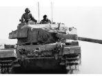 tank-israel-berada-di-sinai-pada-perang-yom-kippur.jpg