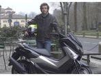valentino-rossi-saat-membintangi-yamaha-nmax.jpg