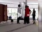 viral-wanita-membawa-anjing-ke-dalam-masjid.jpg
