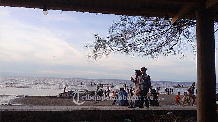 Pantai Indah Selat Baru Bengkalis.
