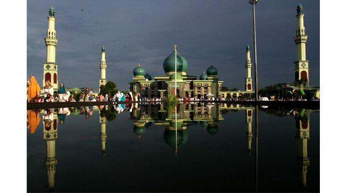 Masjid Agung An Nur Provinsi Riau.